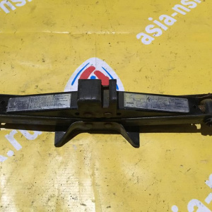 Домкрат Mazda Demio/Familia DY3W/BJFW 650 кг.