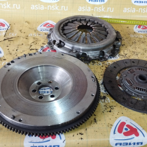 Маховик Nissan QR20/QR25 X-Trail T30 '2000-2007 одномассовый маховик ( не демпферный ) + корзина CLUTCHPRO ( диаметр диска 240 мм. ) CLUTCHPRO