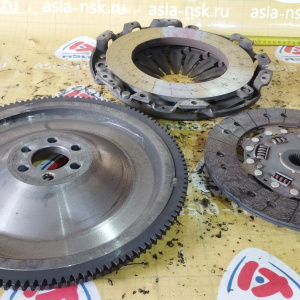 Маховик Nissan QR20/QR25 X-Trail T30 '2000-2007 одномассовый маховик ( не демпферный ) + корзина CLUTCHPRO ( диаметр диска 240 мм. ) CLUTCHPRO