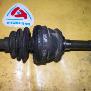 Привод Suzuki TA02W/TL52W/TD62W Escudo/Grand Vitara перед, прав дефект пыльника '1998-