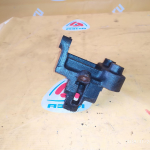 Крепление компрессора кондиционера Toyota/Hino N04C Dyna R н