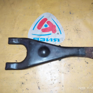 Вилка сцепления Toyota 31204-20071 Lite Ace CR30/CR50 2C/3C 4WD задний привод m/t