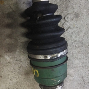 Привод Toyota SCP10/SCP11 Vitz/Platz 1SZ перед, лев ABS дефект пыльника 43420-52040/43420-52050/43420-52110