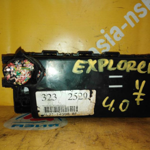 Блок предохранителей Ford Explorer 3 U152/UN152 '2001-2005