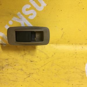 Пульт стеклоподъемника TOYOTA Camry/Vista SV40