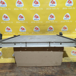 Радиатор охлаждения Ford U152/UN152 Explorer 3 Cologne V6/XS/Romeo V8/2V '2004 4.0L 4.6L (дефект, замято)