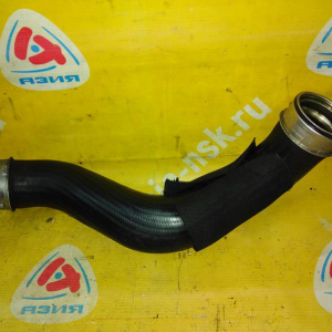 Патрубок интеркулера Mercedes E-Class W211 OM642D30/642.920 L слева E320 CDI