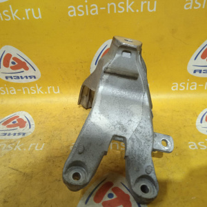 Кронштейн опоры двигателя Audi CDNC A4 B8/8K2/8T3/8RB перед, прав