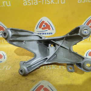 Кронштейн опоры двигателя Audi CDNC A4 B8/8K2/8T3/8RB перед, прав