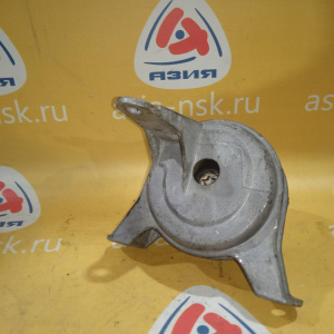 Подушка двигателя Opel 2H9/Z18XE Astra H A04/A05 '2004 KD (трещинки) перед, прав