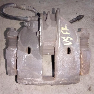 Суппорт Volvo VS/VW S40 B4204T3 '1998-2004 перед, прав Lucas 32328113 с креплением под диск 281x24