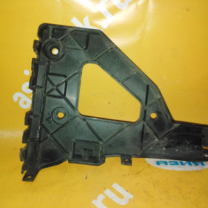 Крепление бампера Audi A6 C6/4F2/4F5 '2004-2011 перед, прав