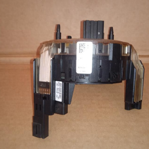 Шлейф подрулевой Volkswagen 7LA Touareg '2001- с датчиком угла поворота 8E0953541D