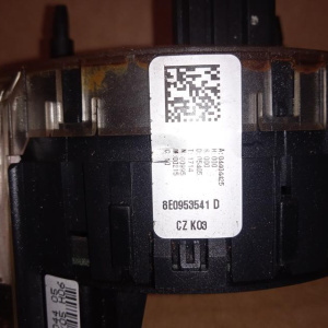 Шлейф подрулевой Volkswagen 7LA Touareg '2001- с датчиком угла поворота 8E0953541D