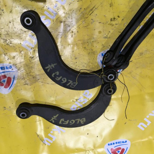 Рычаг Mazda BLEFP/BLEFW 3/Axela R в Кривой.(полумесяц)