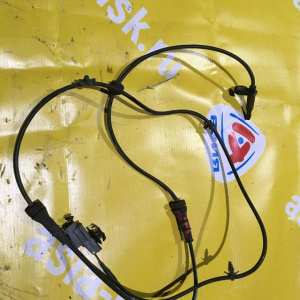 Датчик ABS Nissan Juke YF15 перед, лев