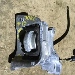 Подушка двигателя Nissan HR15 Juke YF15 перед, прав