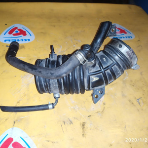 Гофра впускного коллектора Nissan QG16/QG18 '2000- a/t резиновая, 3 трубки.