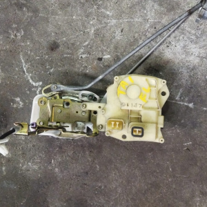 Замок двери Honda TA1 Avancier 2 контакта перед, лев 72150-S2X-003