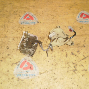 Замок двери Honda MA4 Domani зад, лев