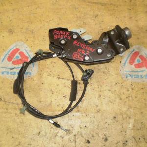 Ролик двери Honda Elysion RR2 зад, лев