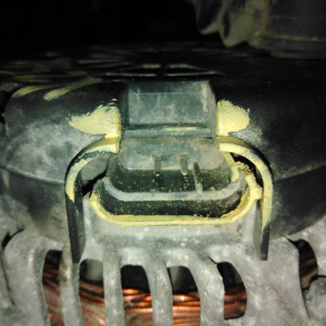 Генератор Chevrolet LBM/LX20D1/LF3/X20D1/LF4/X25D1 Epica V250 2.0L 2.5L 120A HJ 2 контакта (дефект фишки) 96647269