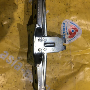 Домкрат Nissan Bassara/Presage U30 1050 кг.