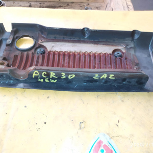 Накладка декоративная на двс Toyota 2AZ-FE Estima ACR30/ACM21/ACU25/ACU30 '2003-2006 12601-28100