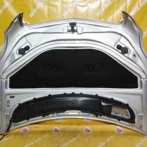 Капот Mercedes R-Class W251/V251 '2006-2010 в сборе (вмятина, стёртый угол слева) A2518800157