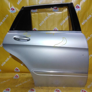 Дверь боковая Mercedes R-Class W251/V251 '2006-2010 зад, прав в сборе (дефект, вмятина)