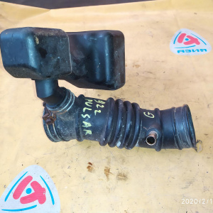 Гофра впускного коллектора Nissan GA16-DE Pulsar/Sentra/Sunny N14/B13 a/t резиновая, трещины 16577-65Y10