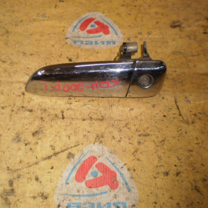 Ручка двери Toyota Hiace KDH200 перед, лев