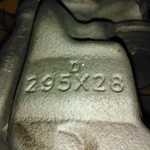 Суппорт Mercedes W246 B-Class M270E16/270.910 '2012- перед, прав под диск 295х28 A0004217481