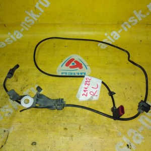Датчик ABS Mercedes E-Class W211/S211 R L=R A2115402417