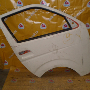 Дверь боковая TOYOTA Hiace KDH200 перед, прав Дефект (цена за голое железо)