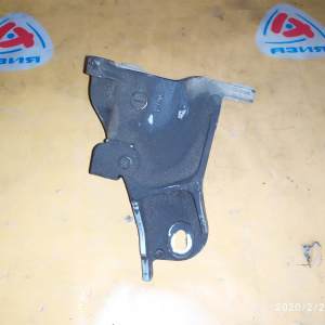 Крепление подушки ДВС Suzuki N32A Grand Vitara TDB4W/JB632 4WD задний привод перед, лев SI-79K / 11651-79K00