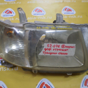 Фара TOYOTA 52-076 прав Succeed NCP51 дефект отражателя(трещины стекла) с корректором