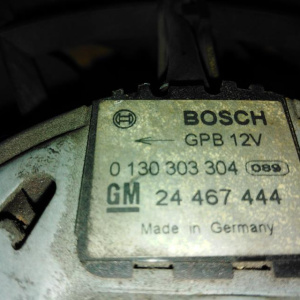 Вентилятор радиатора Opel Astra H A04/A05 LCH/Z22YH 24467444 Вытяжной, внутри YZ1 24467442