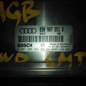 Блок управления двс Audi A4/S4 B5/8D2/8D5 AGB/AZB '1997-2001 S4 quattro 2.7 biturbo (265л.с.) 4WD 6MT 0261206382 8D0907551D