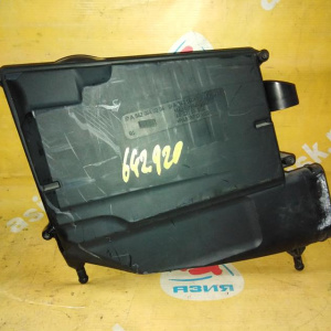 Корпус воздушного фильтра Mercedes E-Class W211 OM642D30/642.920 Правый A6420901601 R A6420904001