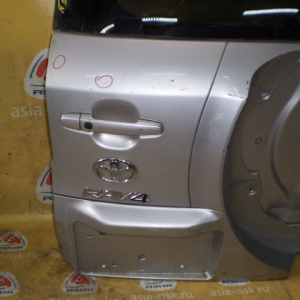 Дверь задняя Toyota RAV4 ACA30 (В сборе) под запаску  (Дефект) Спойлер