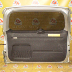 Дверь задняя Toyota RAV4 ACA30 (В сборе) под запаску  (Дефект) Спойлер