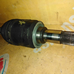 Привод Mercedes W251/V251 R-Class M272E35/272.967 перед, лев R350 4Matic RHD-правый руль A2513301301