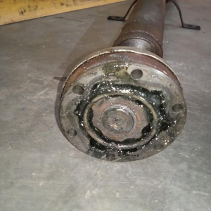 Кардан Audi B8/8K2/8T3 A4/A5 CDNC '-05.2010 R 2.0 TFSI 4WD DSG-7 DL501 8K0521101B