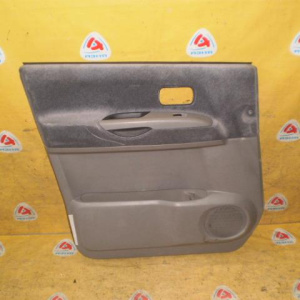 Обшивка двери Nissan Serena C24 перед, лев