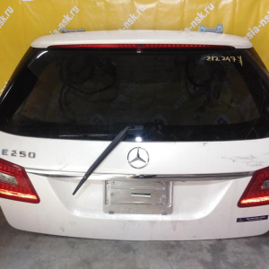 Дверь задняя Mercedes E-Class W212/S212 '2009- Универсал (без держателя щётки) A2127400105
