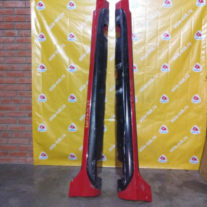 Накладка на порог Volvo S60/V60 FS/FW '2010- L+R пара (дефект, царапины, на левом сломано одно крепл.) 39811908