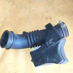 Гофра впускного коллектора Toyota 3S-FE/4S-FE Carina ED/Corona Exiv/Celica ST202 резиновая, ДЕФЕКТ ( трещины ) 17881-74520/-74540/-74690/-74700