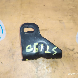Крепление подушки ДВС Toyota 4S-FE Carina ST190 m/t перед. F ( D ) 12311-74120