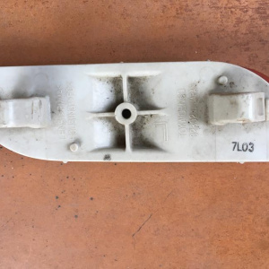 Отражатель в бампер Subaru Domingo FA8 дефект зад, лев 022536